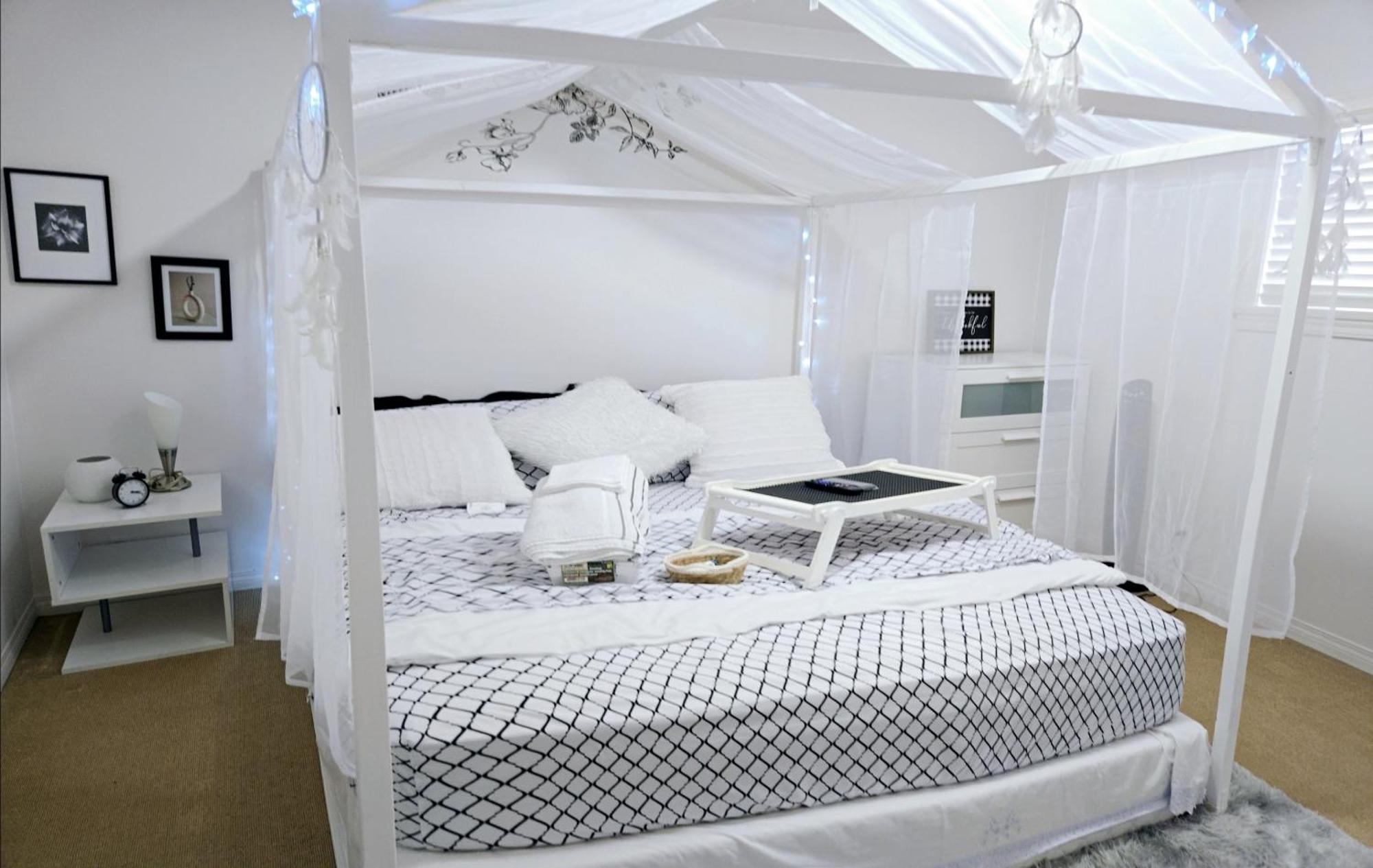 Lovely Cozy Room! With Attached Private Bath In The Heart Of Vancouver! Private Parking & Self Check-In! Exterior photo